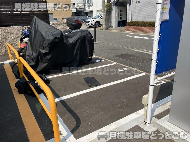 名古屋市熱田区桜田町504の月極駐車場4