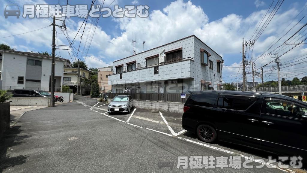 横浜市栄区飯島町2117の月極駐車場2