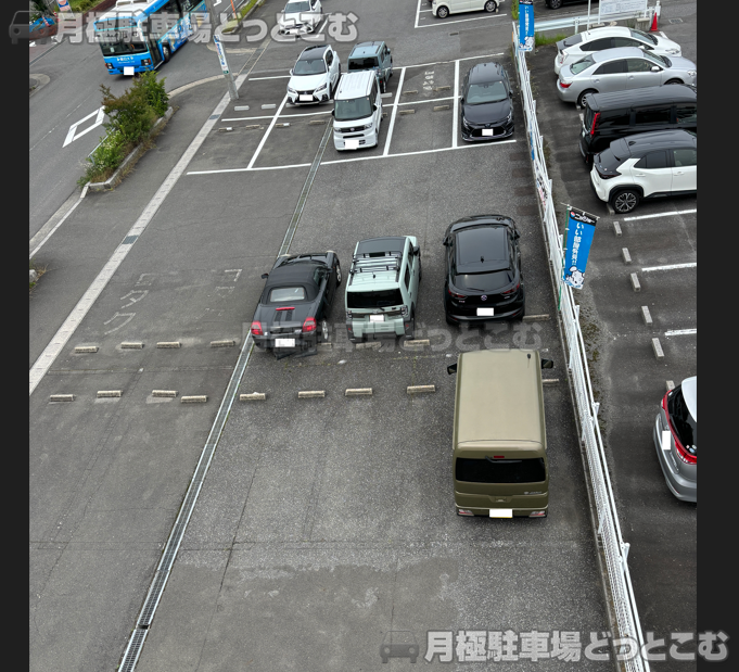瑞穂市穂積1905-1の月極駐車場2