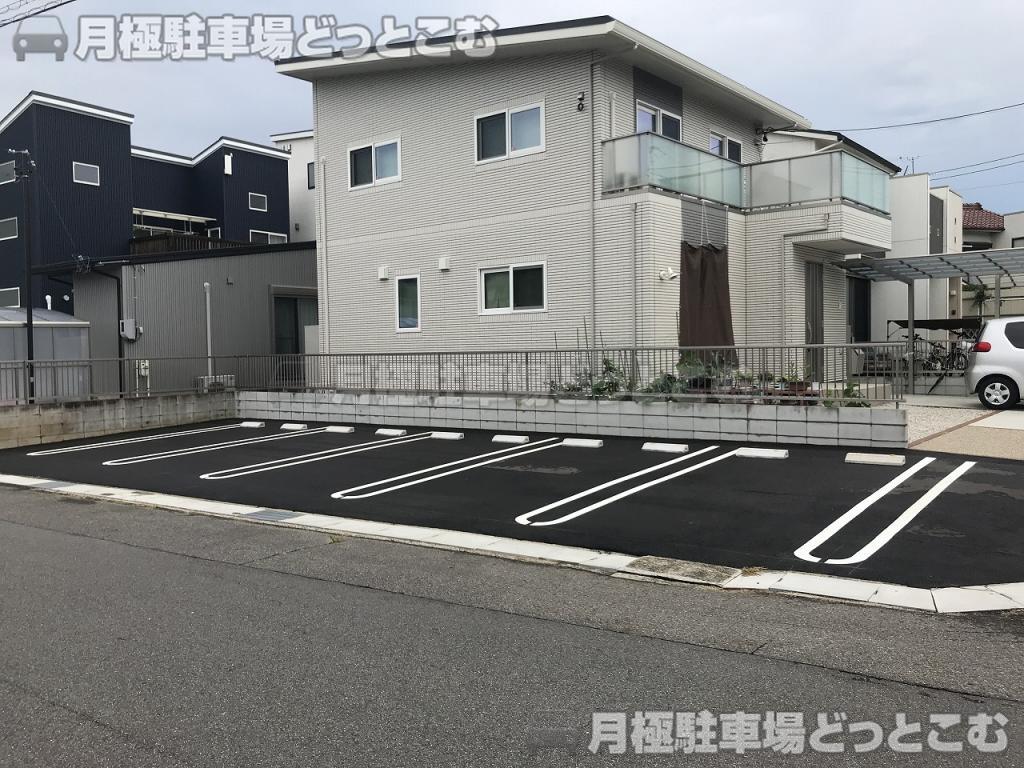 春日井市梅ケ坪町25の月極駐車場2