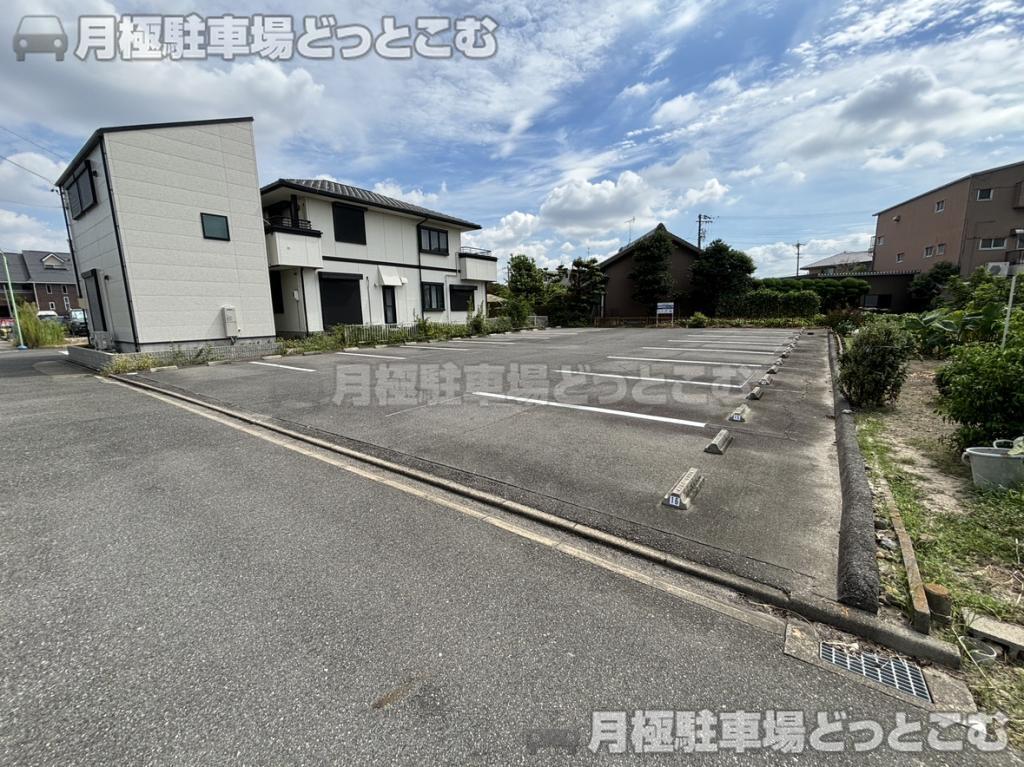 名古屋市中村区日比津町3丁目44,45の月極駐車場2