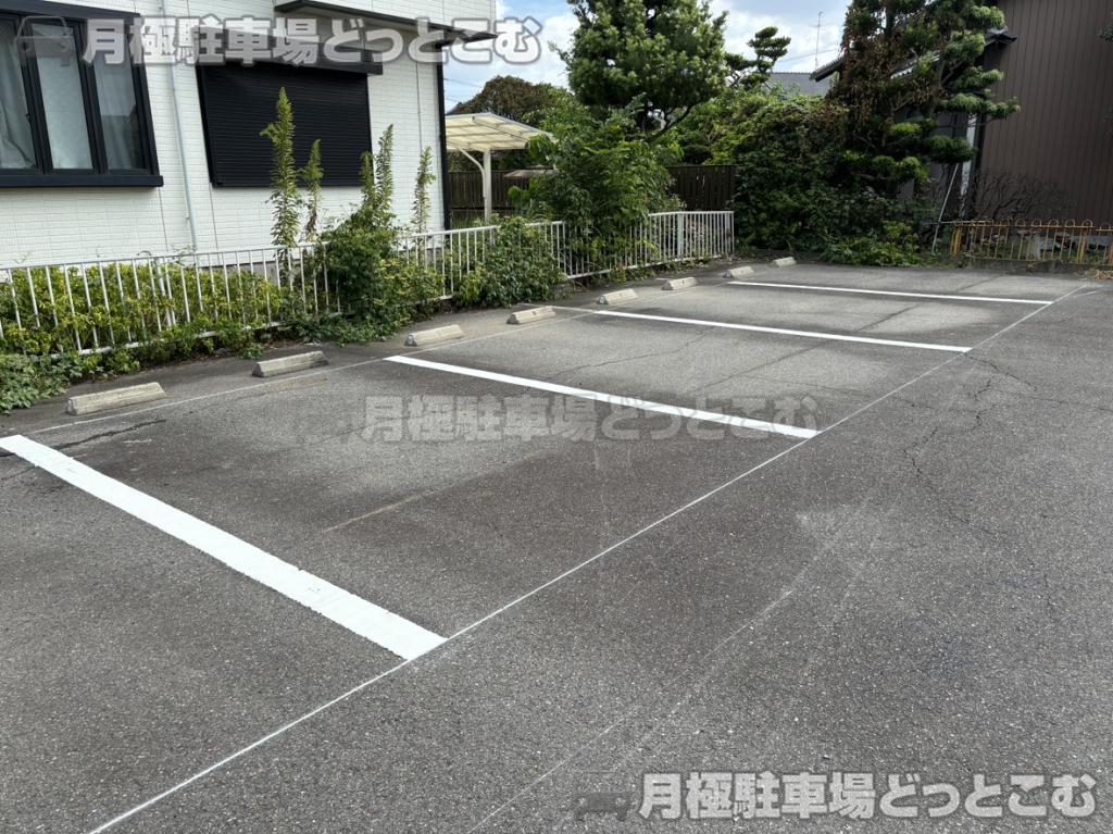 名古屋市中村区日比津町3丁目44,45の月極駐車場7