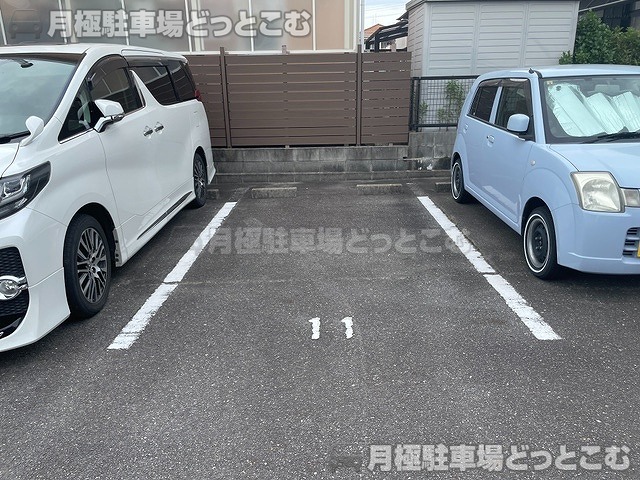 西尾市中畑1丁目58-1の月極駐車場2