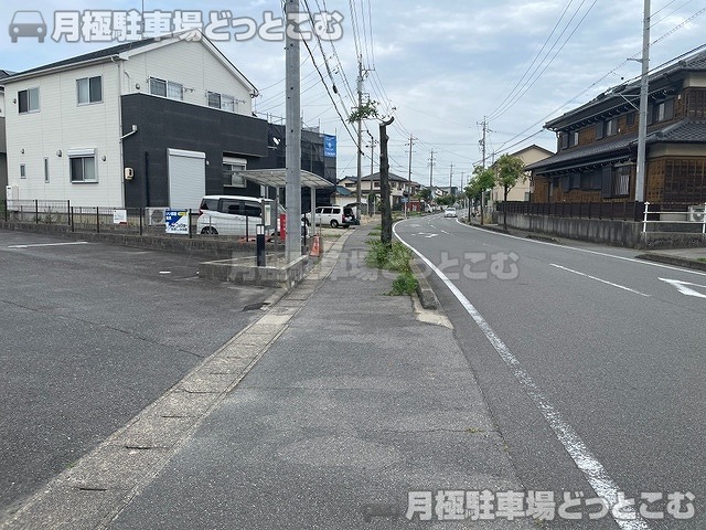 西尾市中畑1丁目58-1の月極駐車場5