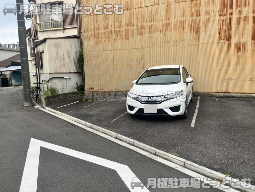 名古屋市中村区太閤1丁目1001-2の月極駐車場2