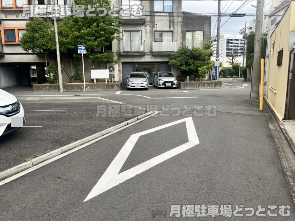 名古屋市中村区太閤1丁目1001-2の月極駐車場3
