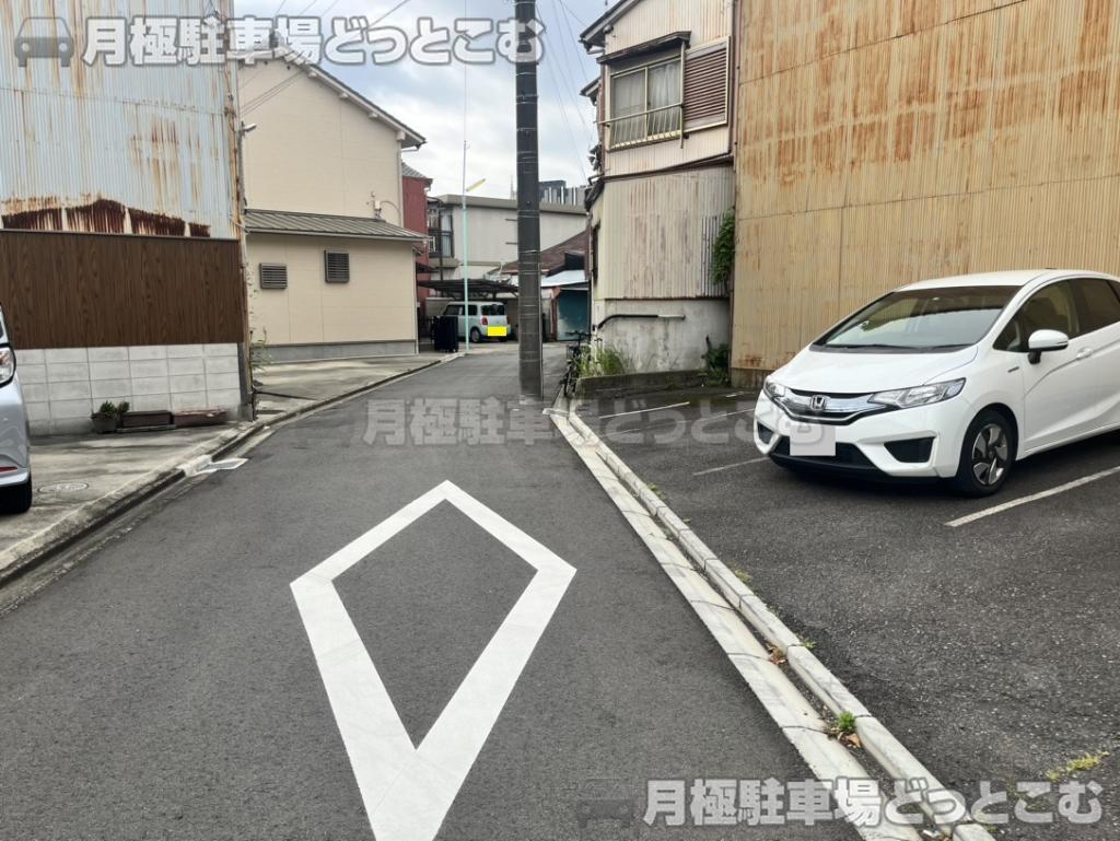 名古屋市中村区太閤1丁目1001-2の月極駐車場4