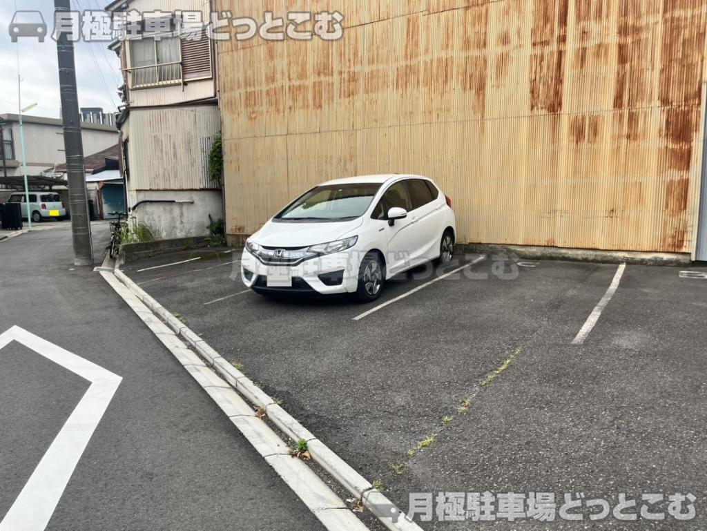 名古屋市中村区太閤1丁目1001-2の月極駐車場4