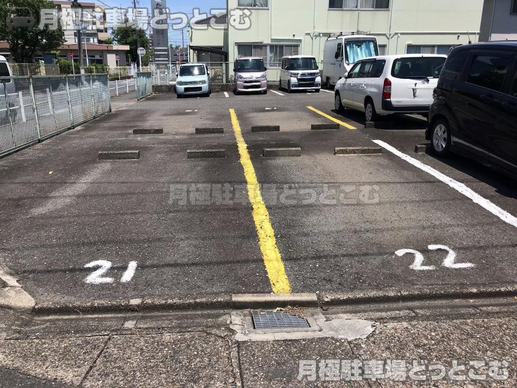 名古屋市港区当知4丁目1007の月極駐車場3