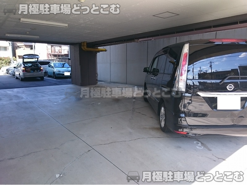 名古屋市昭和区広見町1丁目6の月極駐車場2