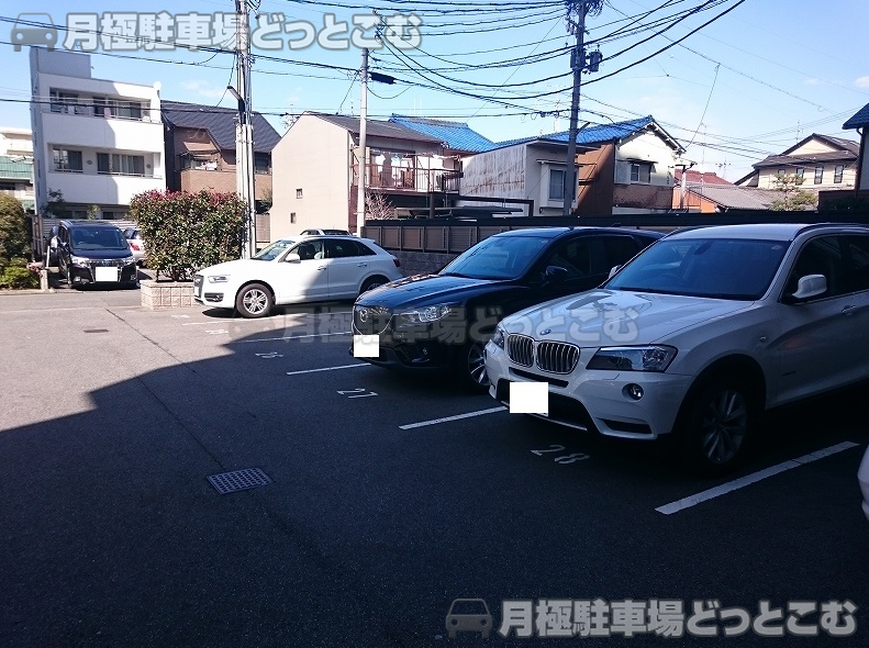 名古屋市昭和区広見町1丁目6の月極駐車場4