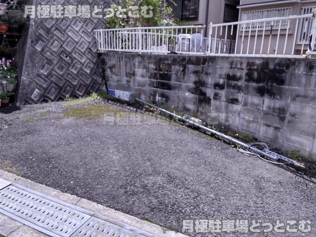 和泉市三林町1269の月極駐車場3