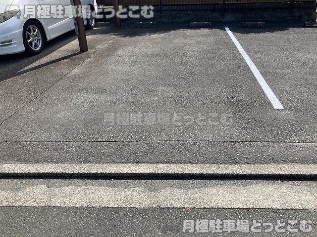 豊橋市前畑町3の月極駐車場2