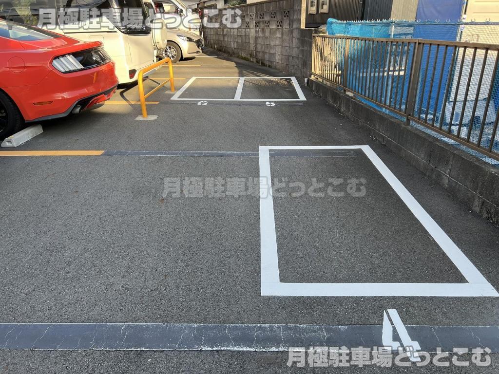 昭島市松原町5丁目2979-24の月極駐車場4