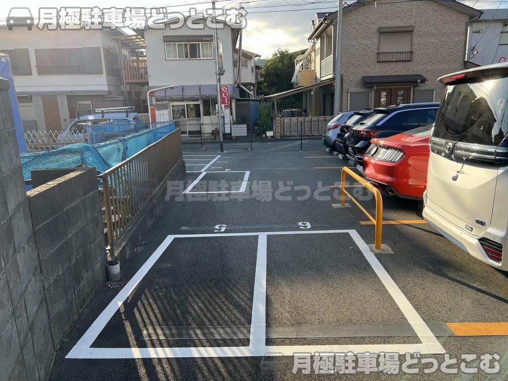 昭島市松原町5丁目2979-24の月極駐車場5