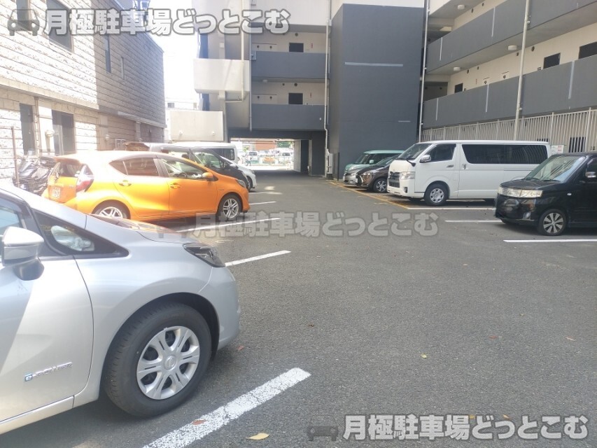 仙台市青葉区支倉町2-50の月極駐車場2