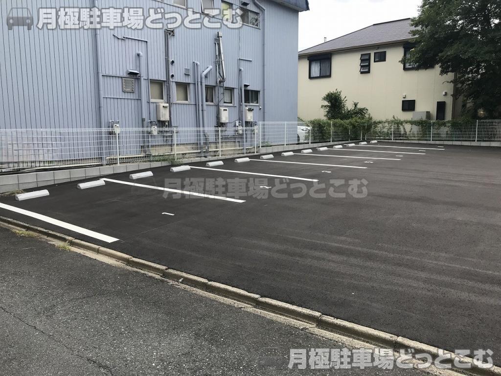 名古屋市中村区中村町字楠30の月極駐車場2