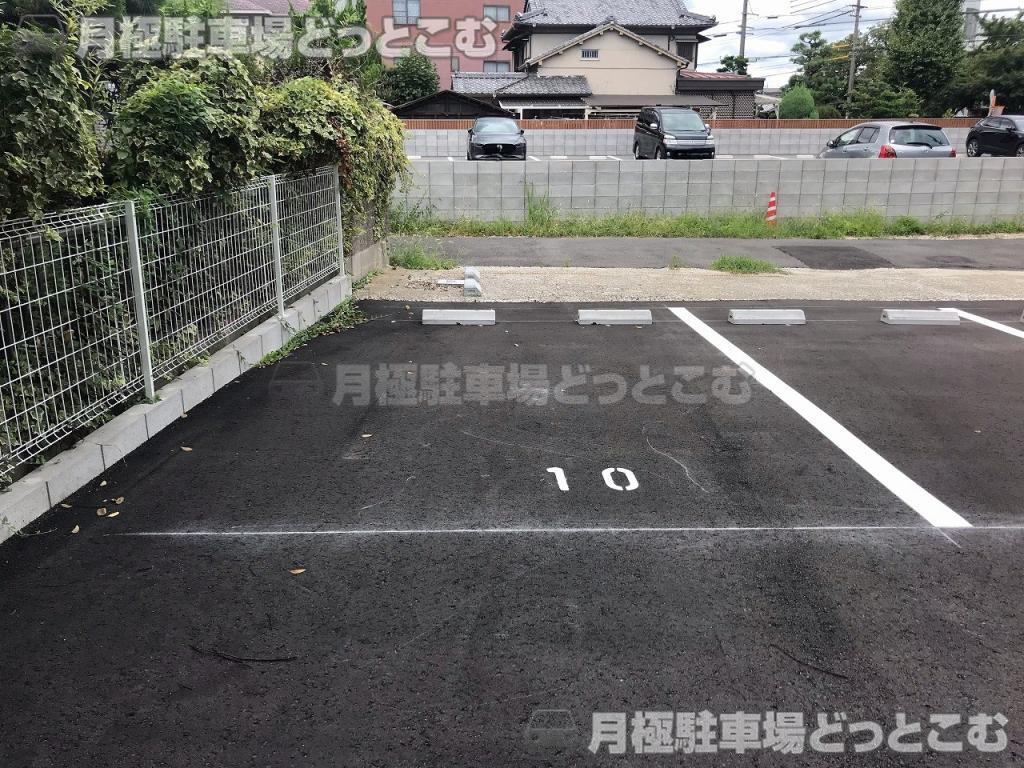 名古屋市中村区中村町字楠30の月極駐車場7