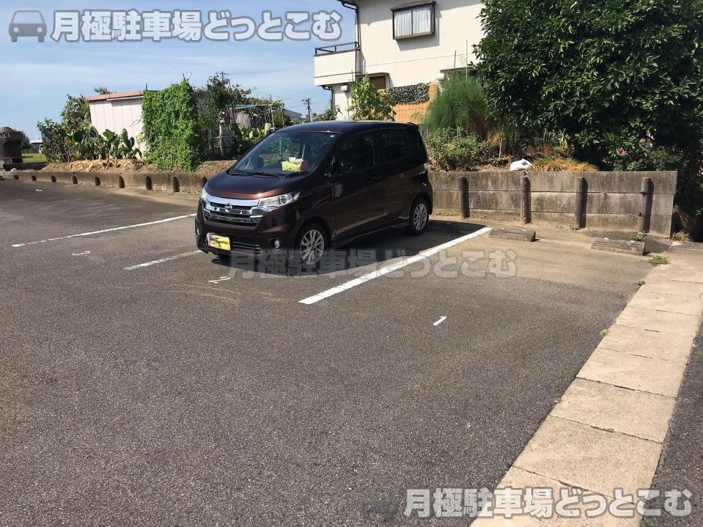 春日井市桃山町1丁目106の月極駐車場2