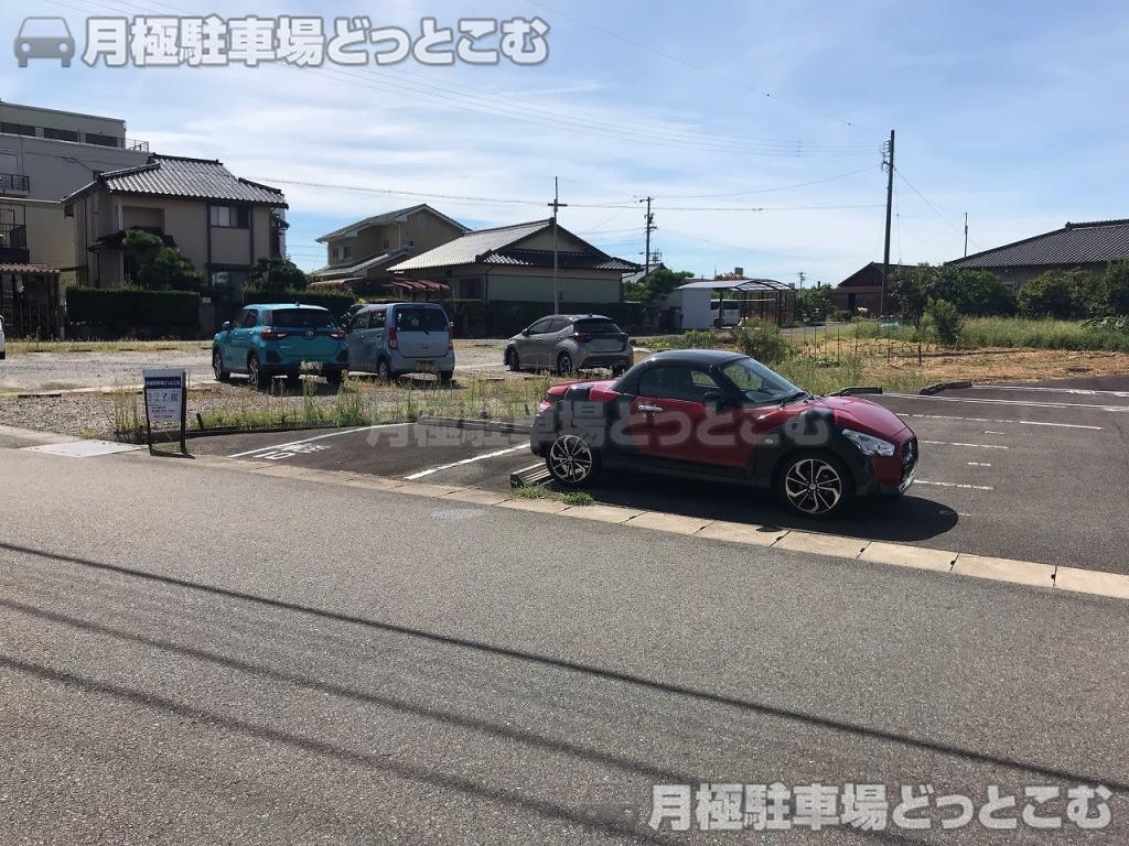 春日井市桃山町1丁目106の月極駐車場2