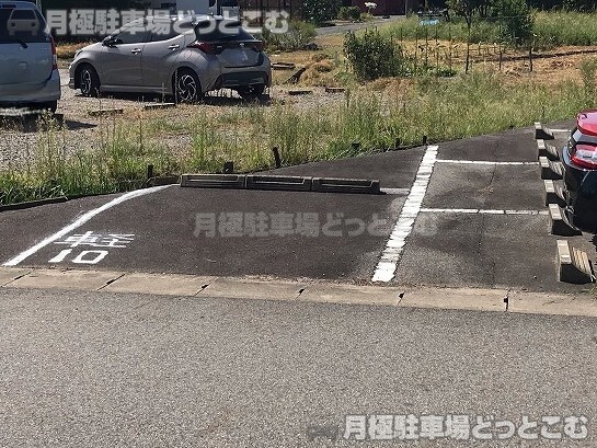 春日井市桃山町1丁目106の月極駐車場3