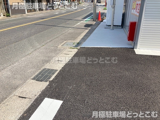 常滑市大野町5丁目86の月極駐車場4