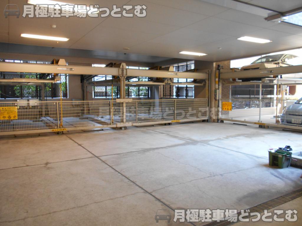 大阪市東成区神路4-10-18の月極駐車場2