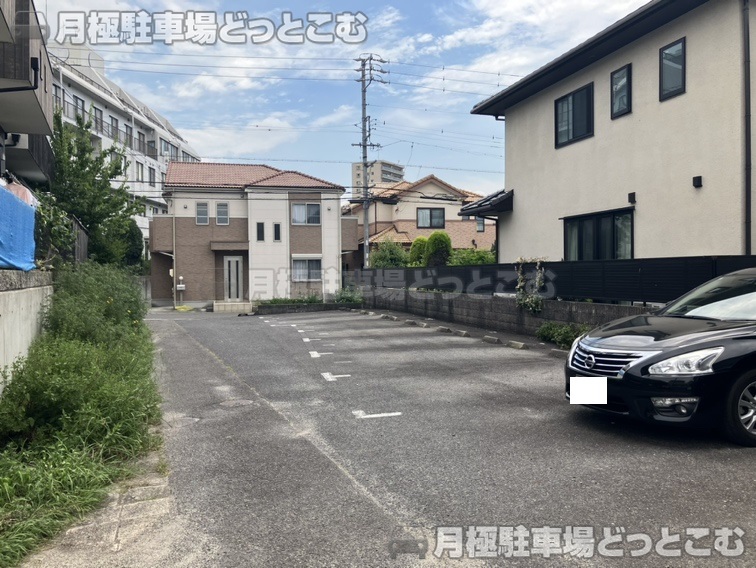 名古屋市名東区西山台112の月極駐車場4