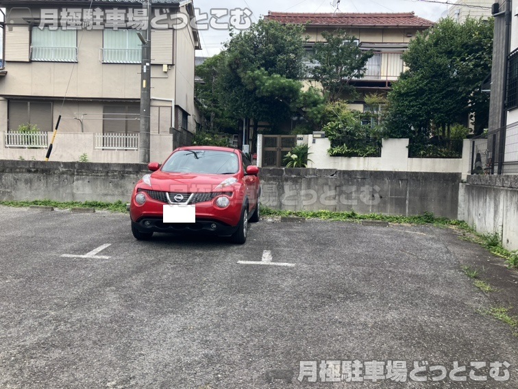 名古屋市名東区西山台112の月極駐車場3