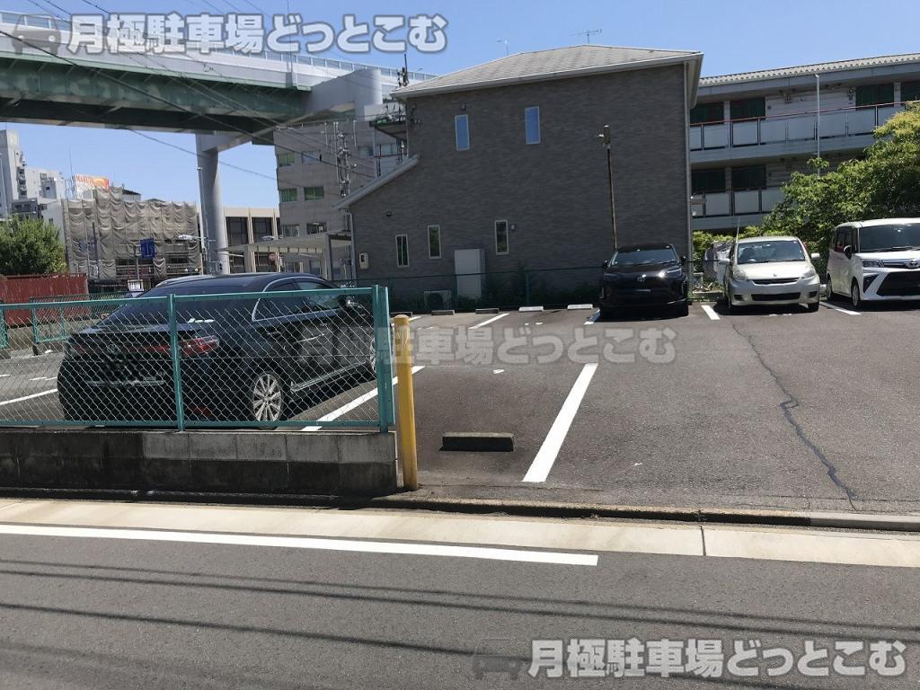 名古屋市熱田区六番1丁目の月極駐車場4
