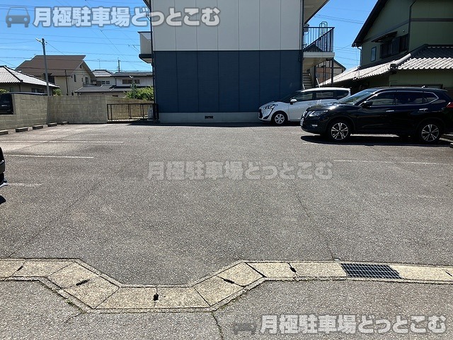 岡崎市羽根町大池129の月極駐車場5