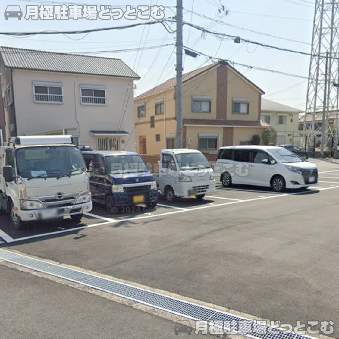 貝塚市半田3丁目130-1の月極駐車場2