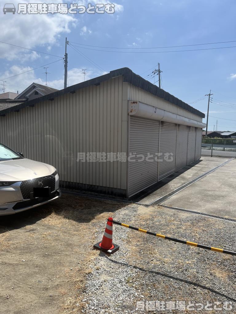 岸和田市神須屋町3丁目8－63の月極駐車場2