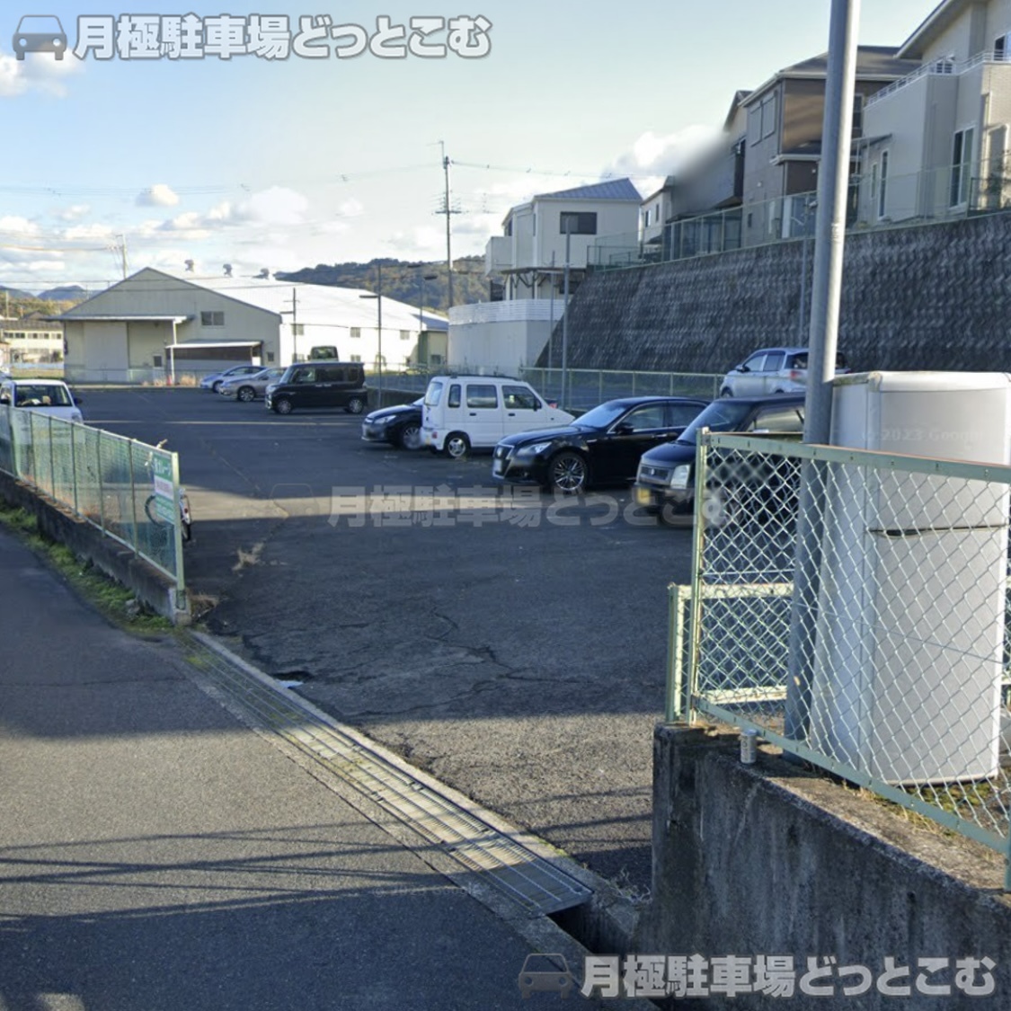 岸和田市神須屋町649番地の月極駐車場1