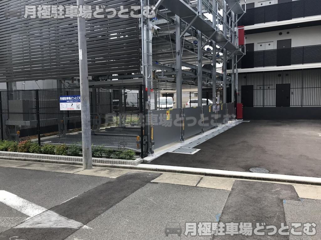 名古屋市中村区太閤2丁目7-13の月極駐車場3