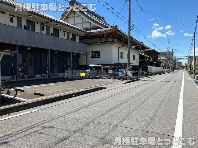 岡崎市羽根北町5丁目1-5の月極駐車場7