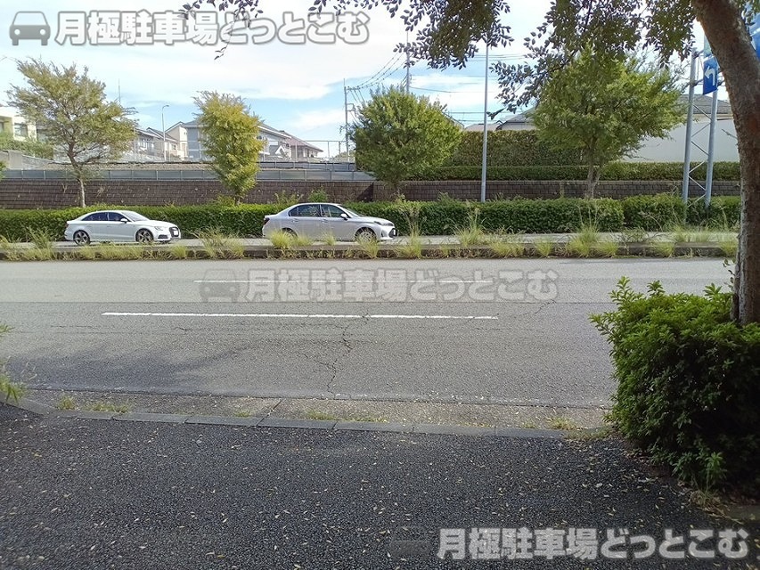 横浜市都筑区茅ケ崎中央10-12の月極駐車場7