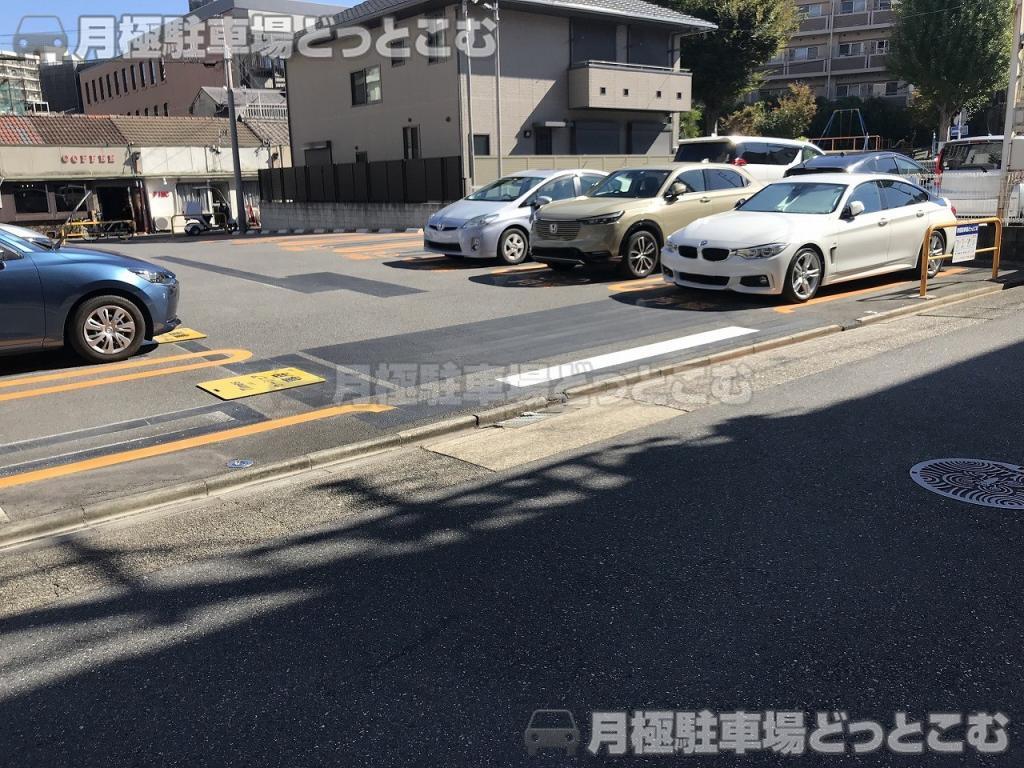 名古屋市千種区今池2丁目301,302の月極駐車場6
