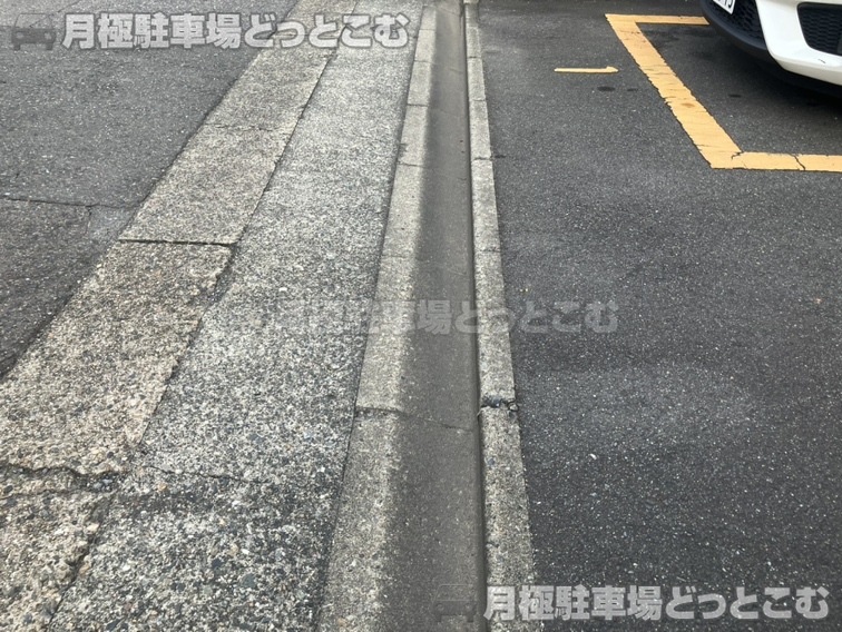 名古屋市中村区元中村町1丁目66の月極駐車場2