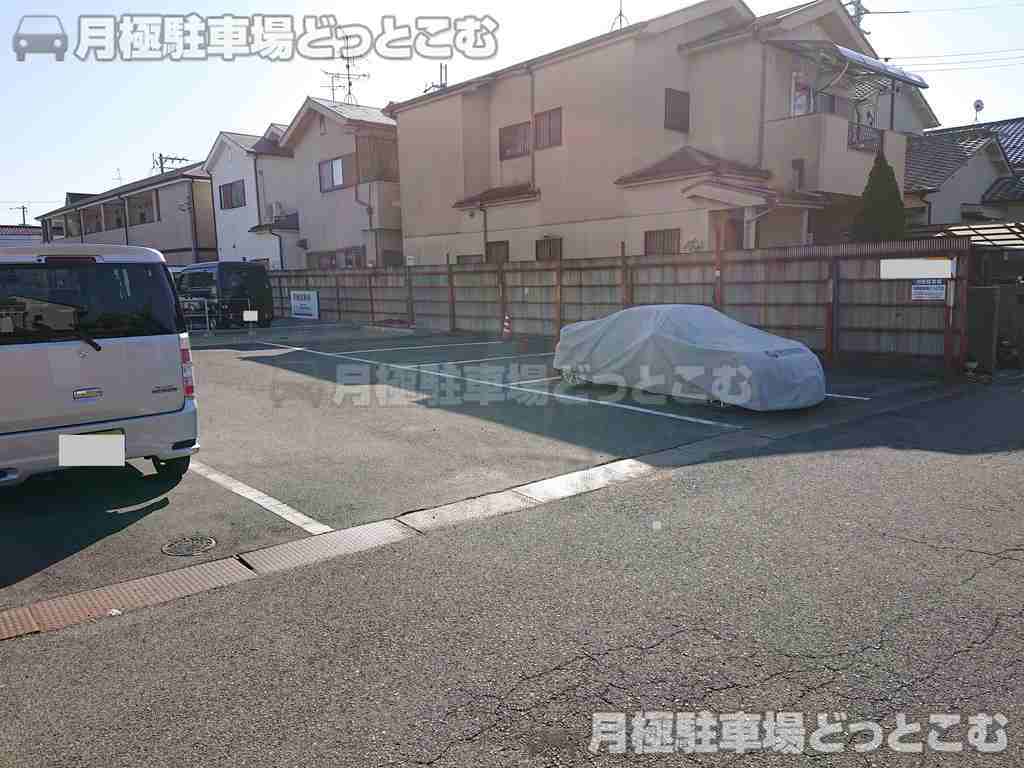 松原市高見の里2-11-5の月極駐車場2