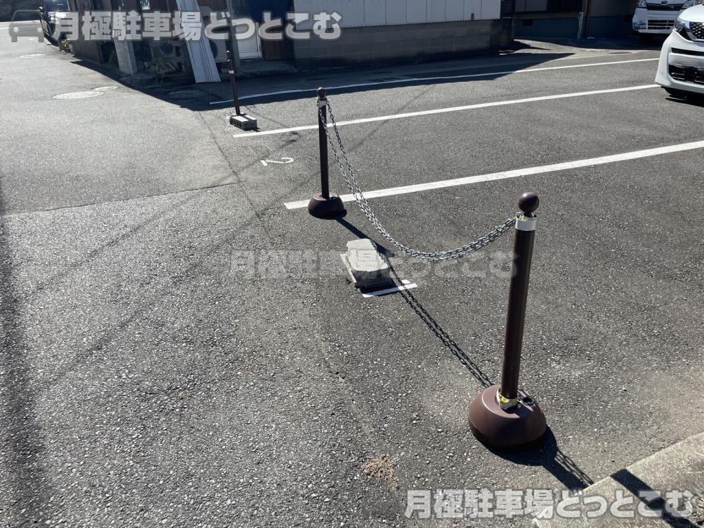 北九州市小倉南区守恒2-3-18の月極駐車場6