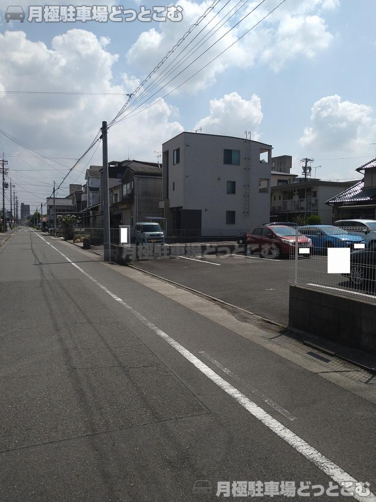 名古屋市中村区横井1丁目52の月極駐車場2