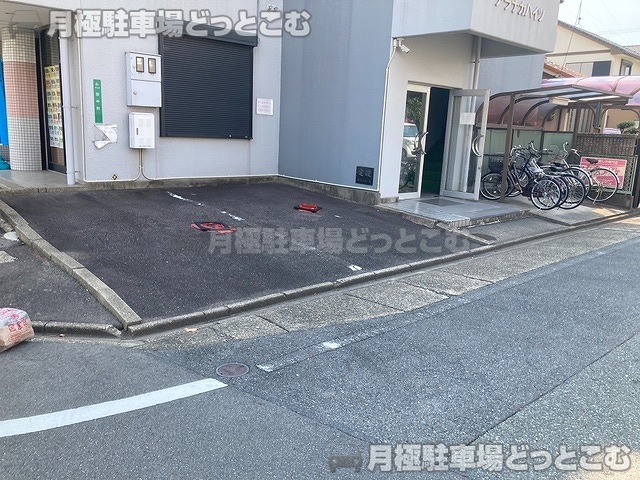 名古屋市中川区荒中町148の月極駐車場3
