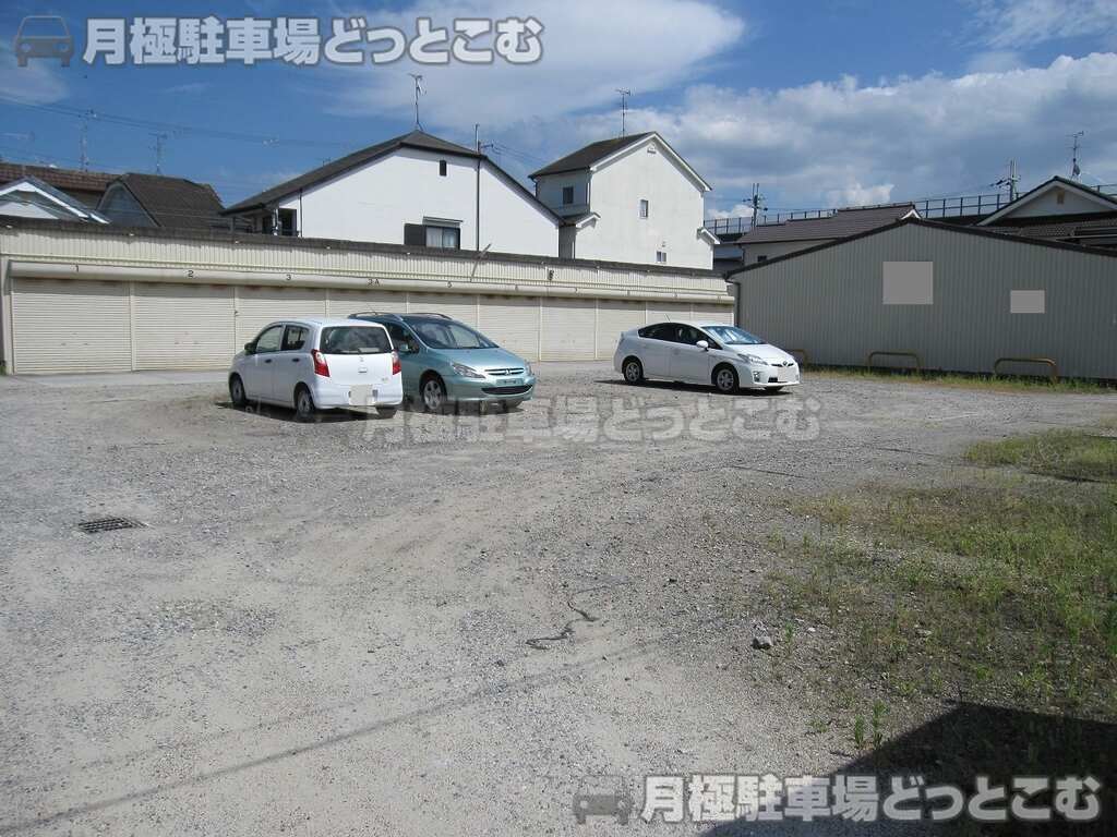 大和高田市出202-6の月極駐車場2