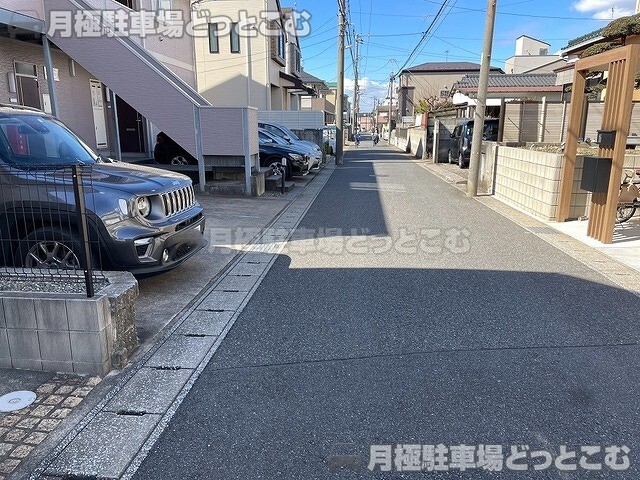 千葉市花見川区検見川町3丁目327-13の月極駐車場10