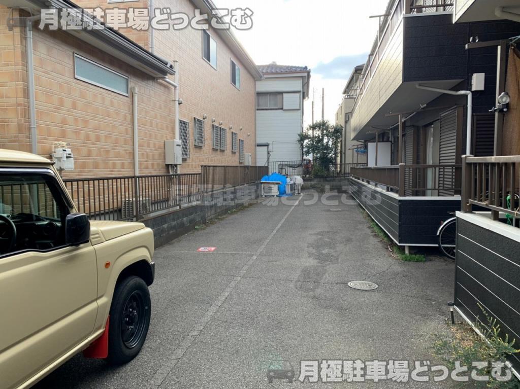 さいたま市岩槻区加倉5丁目13-3の月極駐車場2