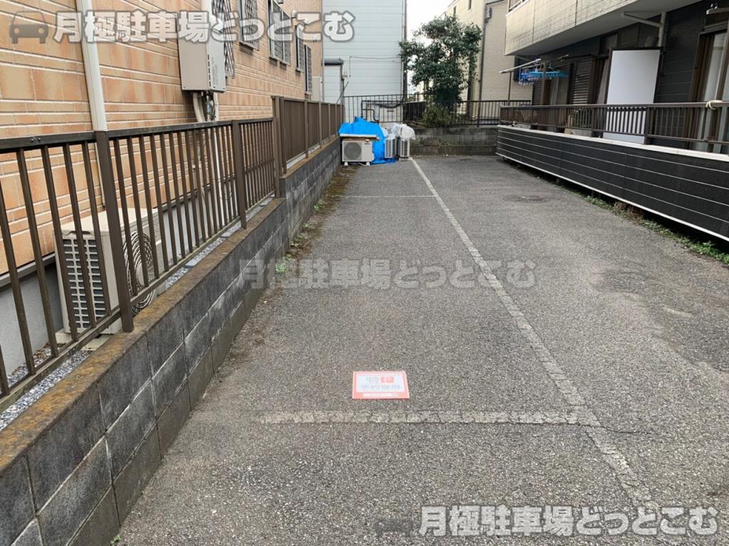 さいたま市岩槻区加倉5丁目13-3の月極駐車場3
