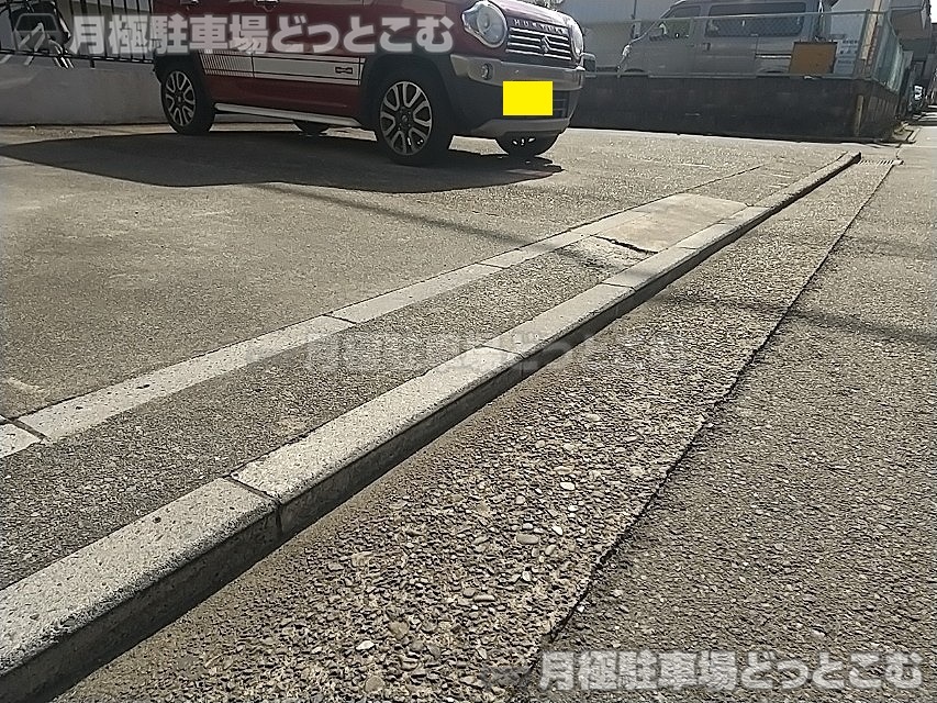 武蔵野市吉祥寺南町4丁目14-23の月極駐車場6