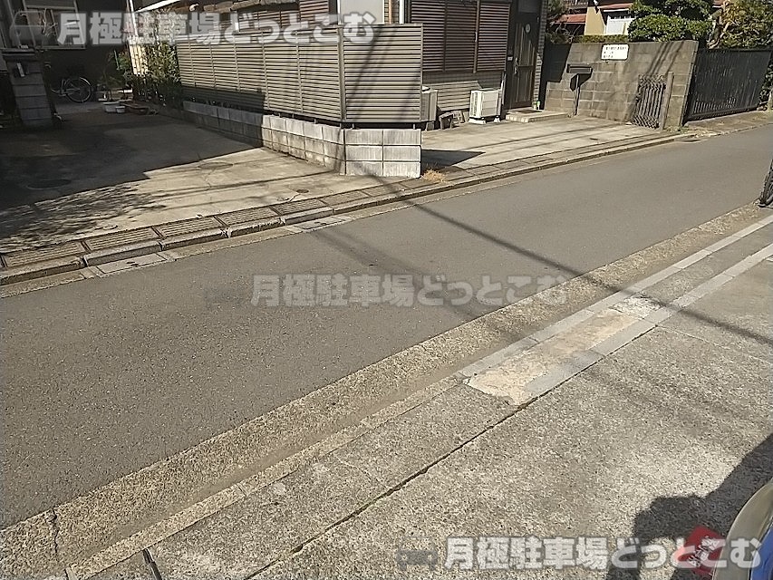 武蔵野市吉祥寺南町4丁目14-23の月極駐車場8