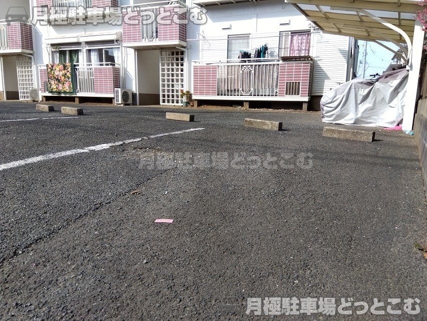 千葉市緑区誉田町2丁目2-1024の月極駐車場4